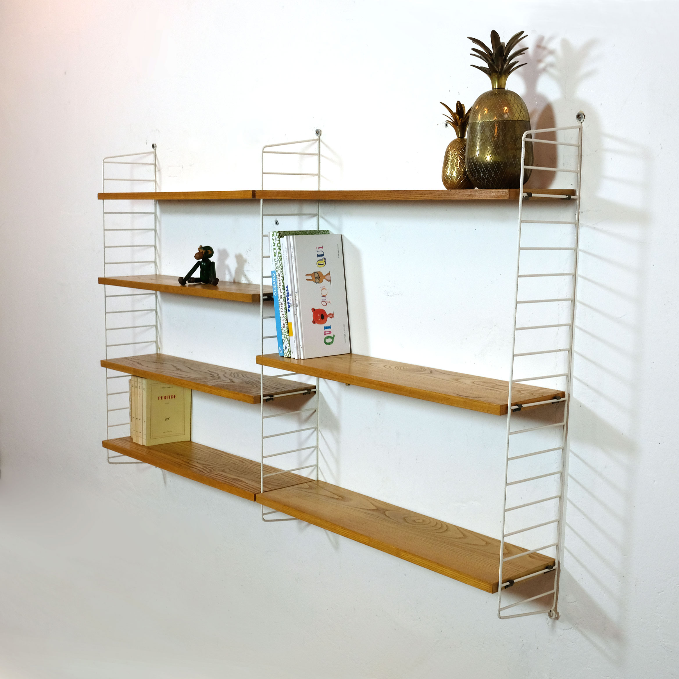 String wall unit