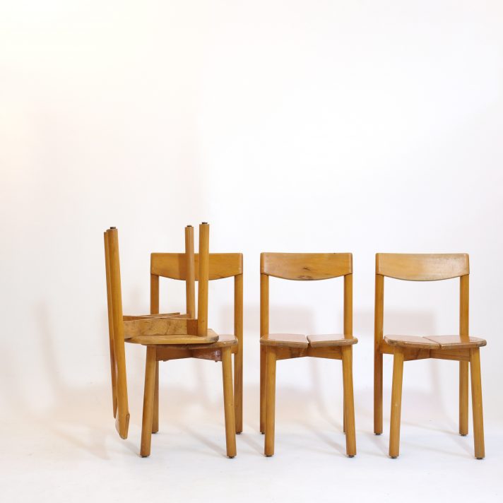 Ensemble de 4 chaises de Pierre Gautier Delaye aux édition Vergnères, 1950s.