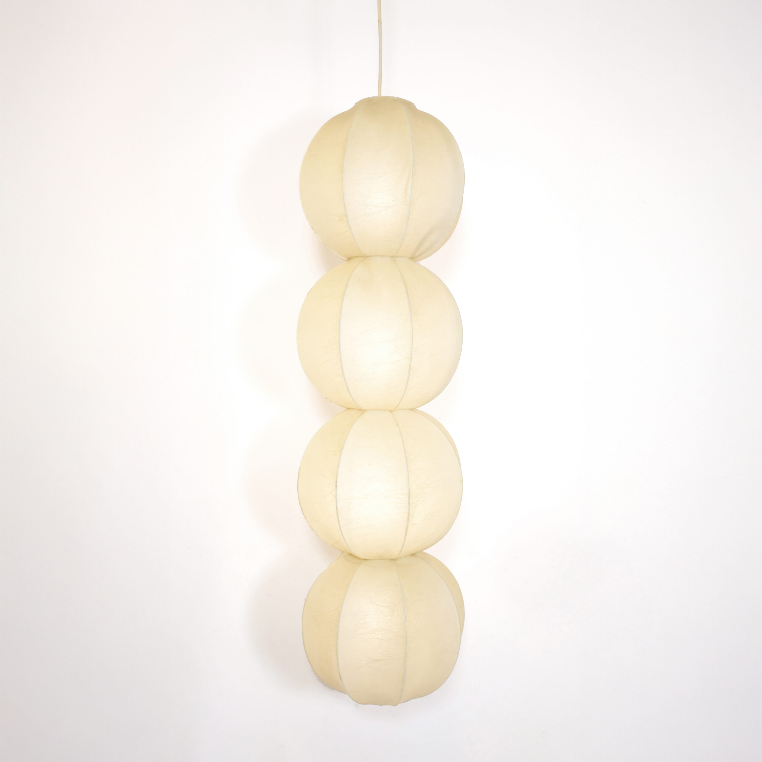 Grande suspension type cocoon des années 70.