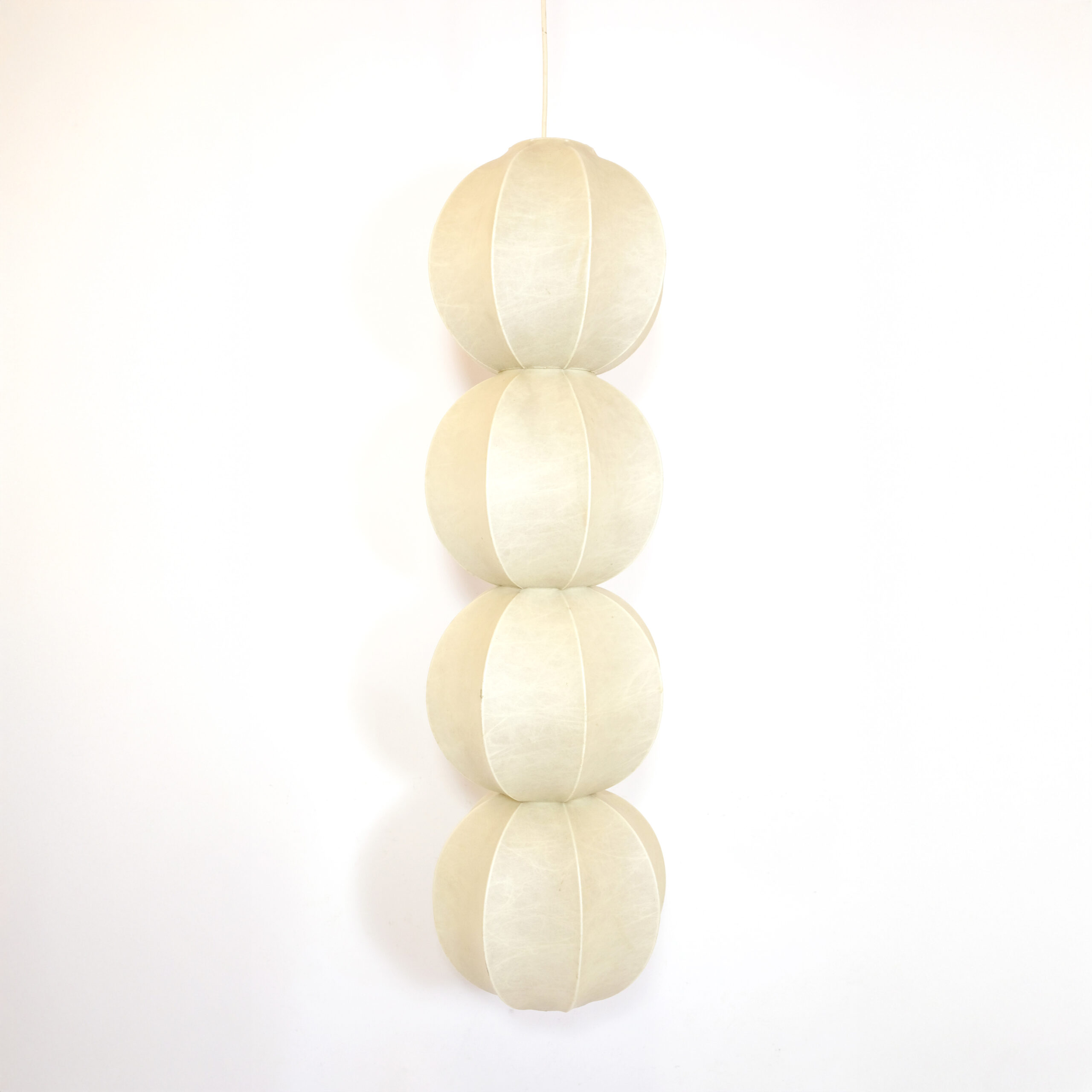 Grande suspension type cocoon des années 70.