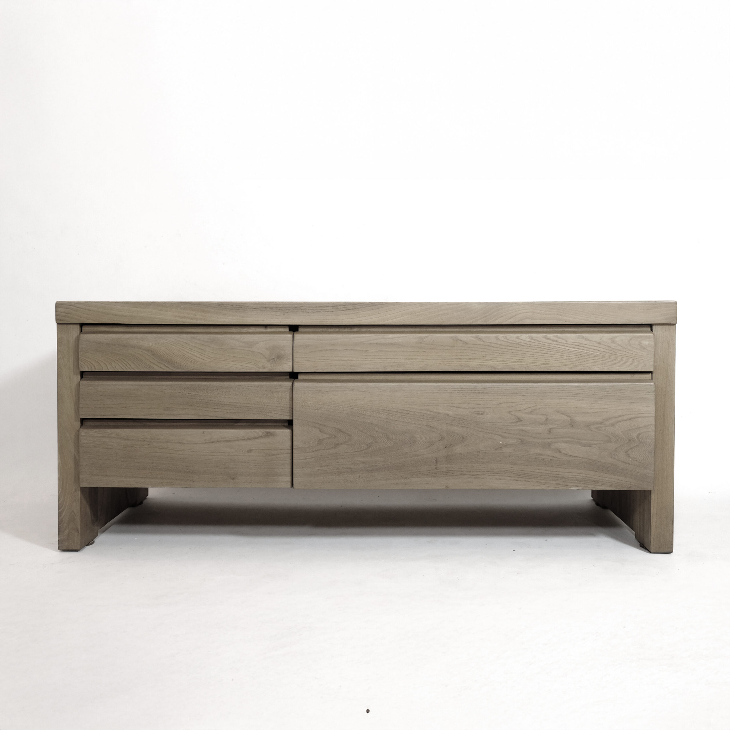 Pierre Chapo, commode R14A en orme massif, 1976.