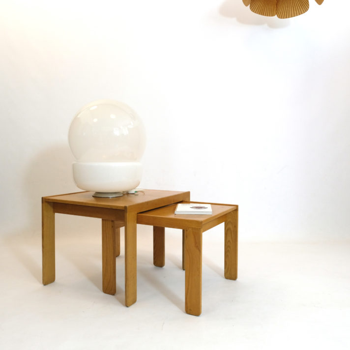 Afra et Tobia Scarpa, deux tables gigognes, 1965.