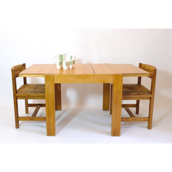 French solid pinewood dining table from the eighties.