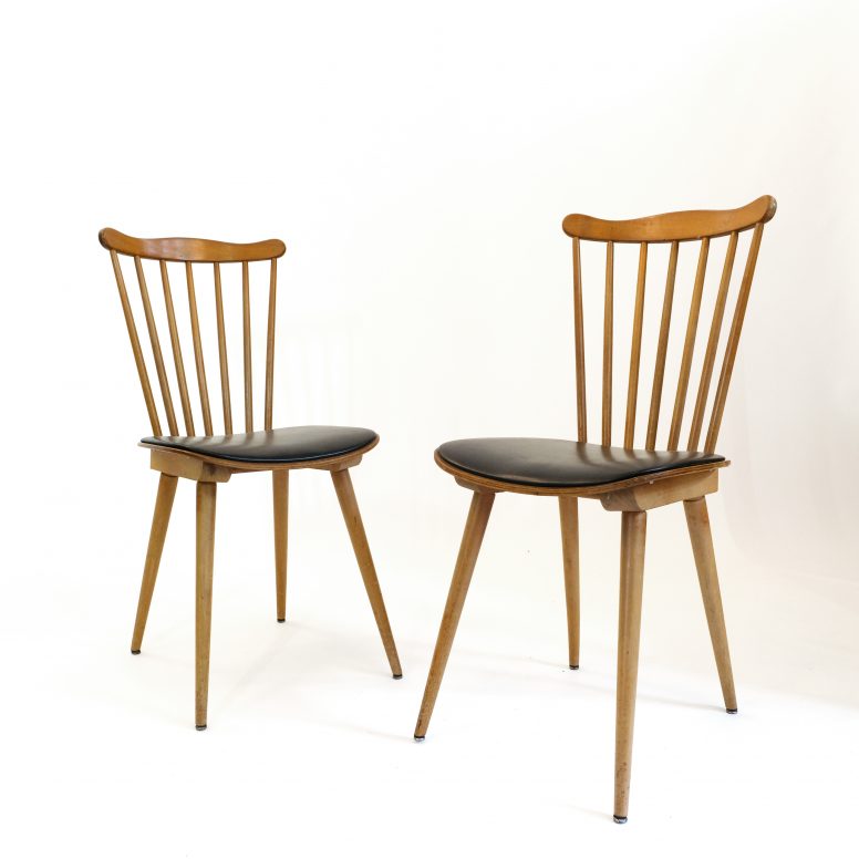 Paire de chaise de chaises Menuet par Baumann, 1960.