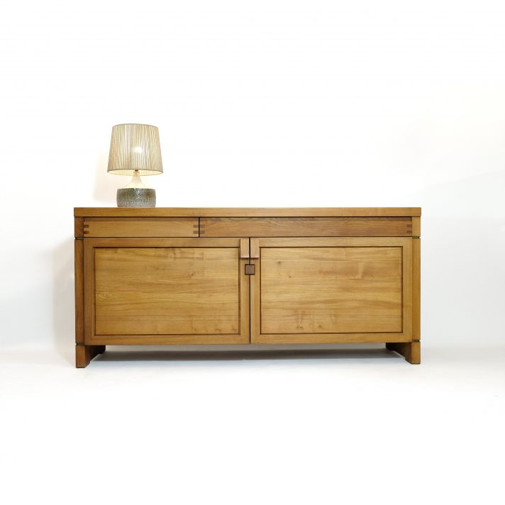 Pierre Chapo R08 sideboard buffet, solid elm, 1970s-1980s.