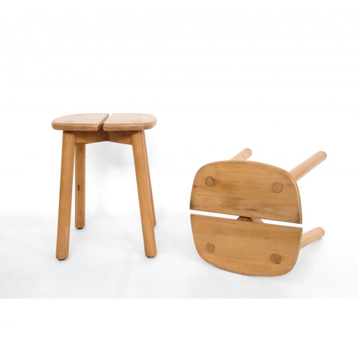 Pierre Gautier Delaye, paire de tabourets grain de café, 1960s.