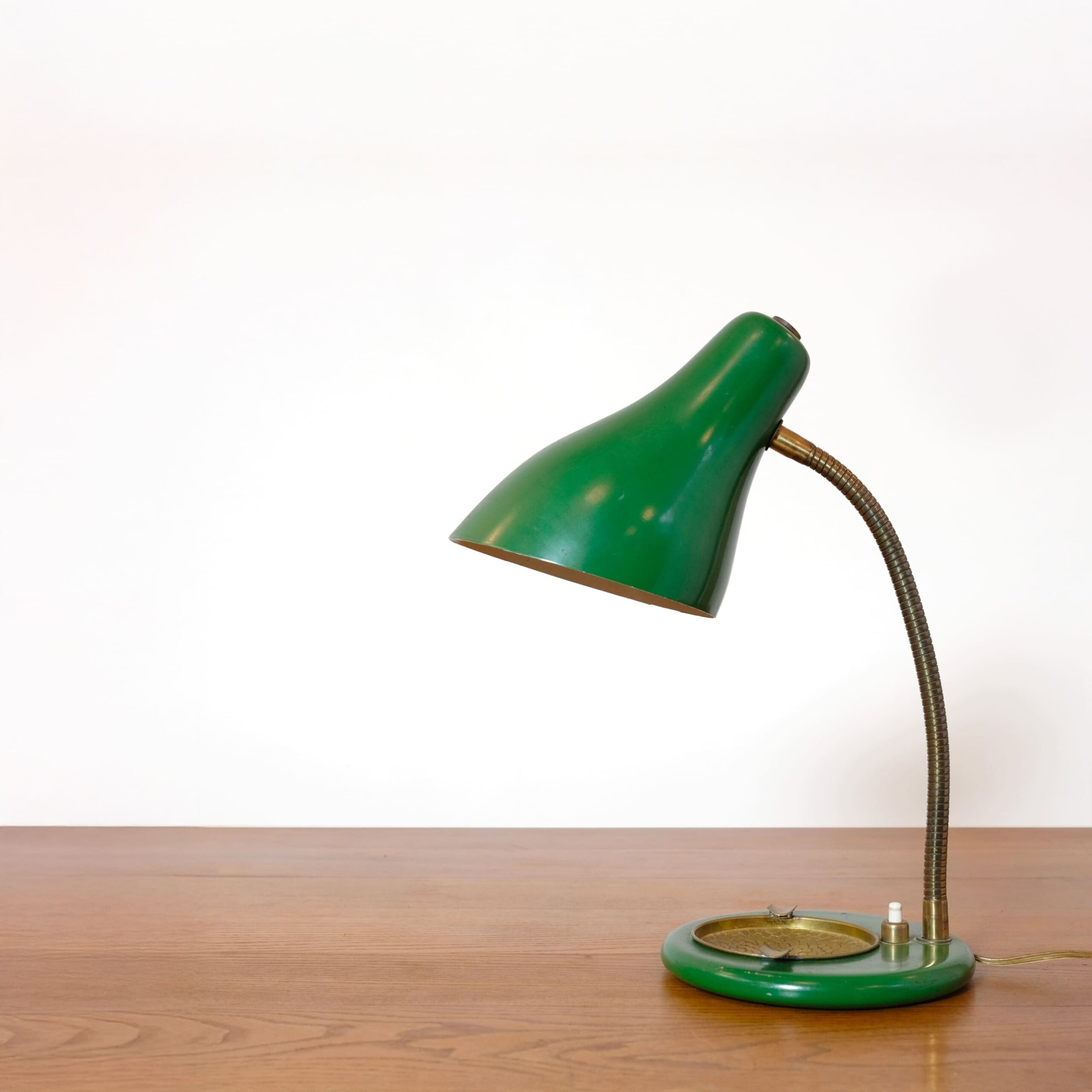 Lampe vert et or des années 50.