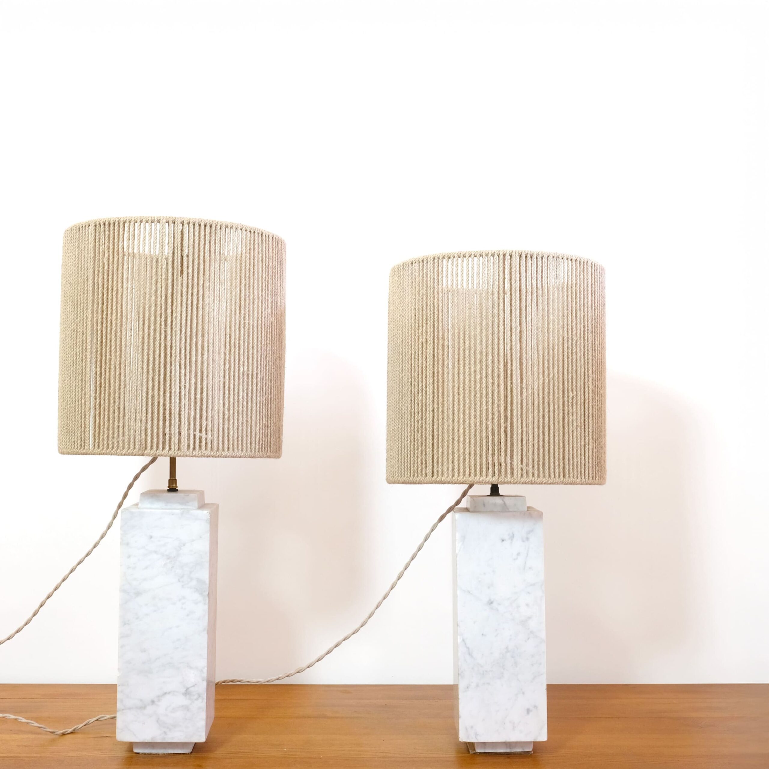 Pair of marble lamps from the sixties, with their rope shade.