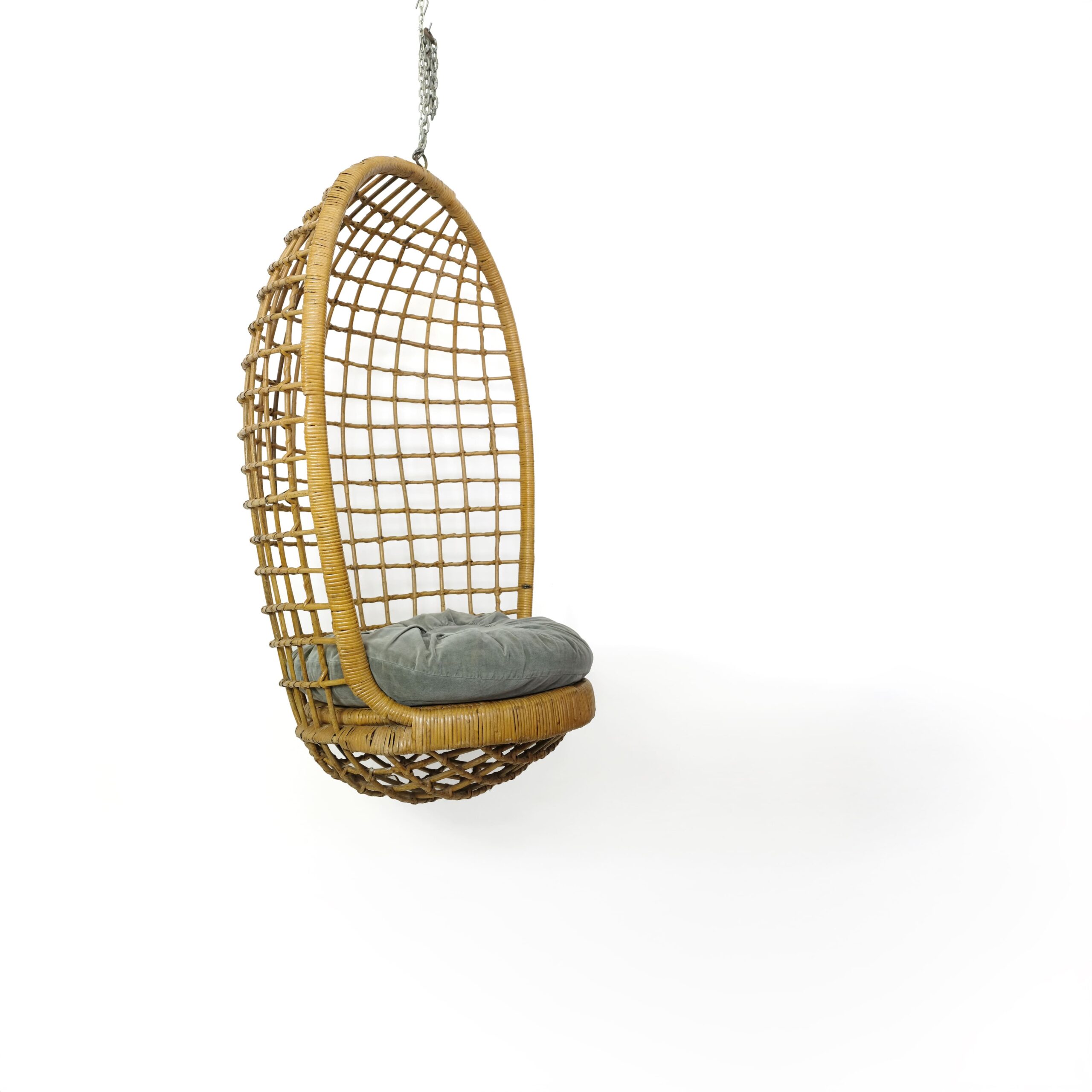 Hanging cocoon chair from the 1960s-1970s.