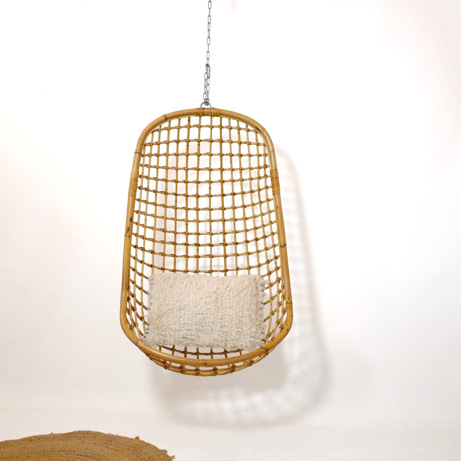Hanging cocoon chair from the 1960s–1970s.
