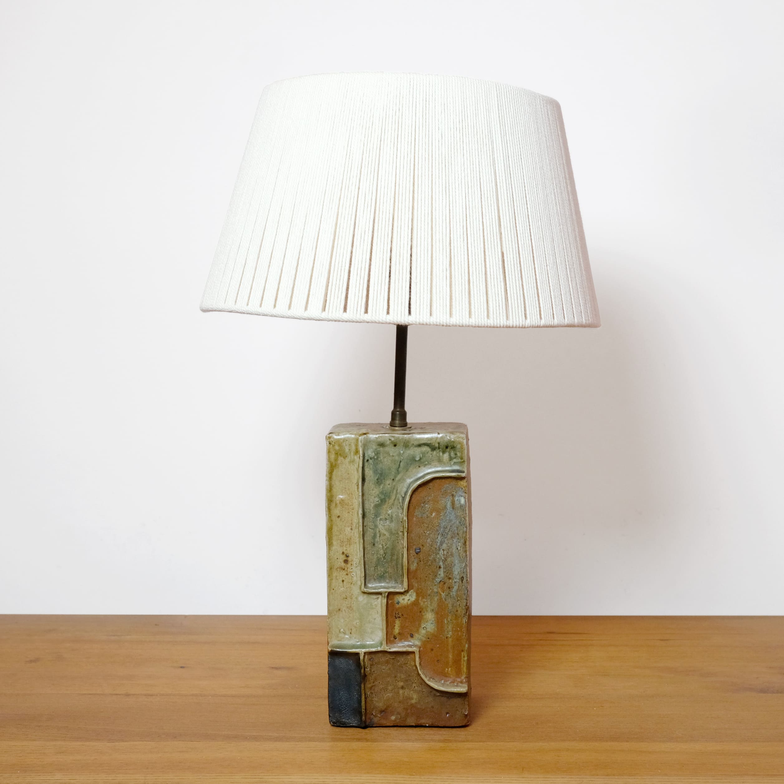 La Borne, an enameled stoneware lamp from the 1950s.